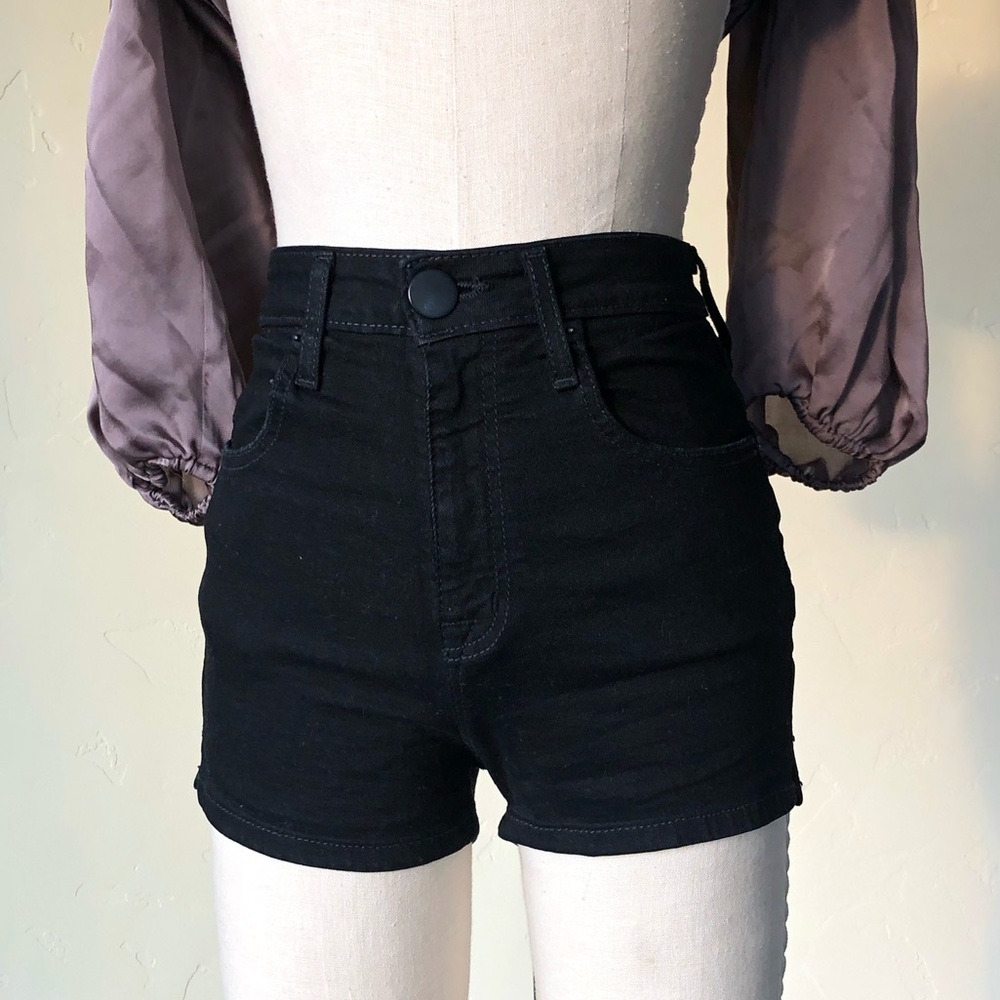 BDG BLACK HIGHRISE DENIM SHORTS